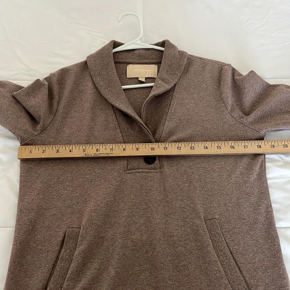 Banana Republic Top - Picture 5 of 7